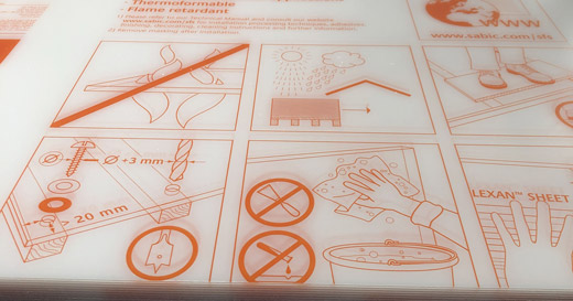 LEXAN-F2500 无卤 V0 阻燃 PC 板材引领工程材料新标杆